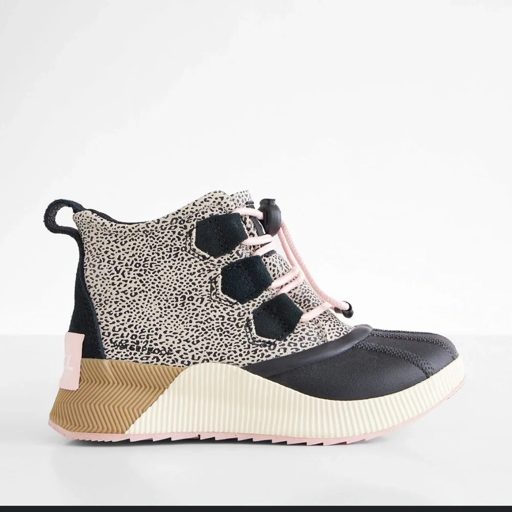 3Y Sorel Kids Black, Pink & Tan Leopard Rain + Snow Boots